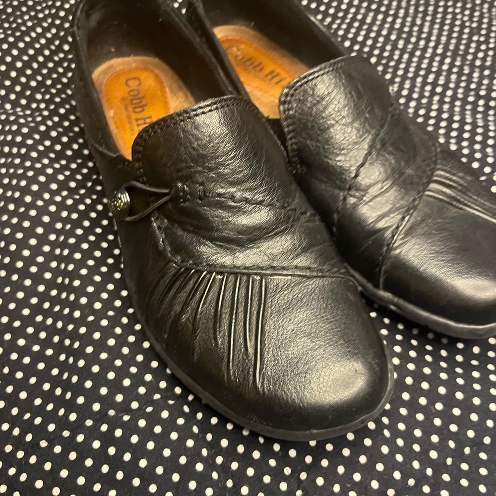 Cobb Hill by New Balance Black Leather Loafers Slip-Ons